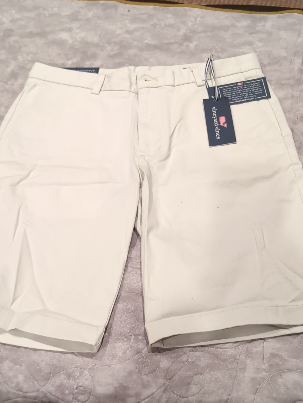 Vineyard Vines Men's  11" Breaker shorts